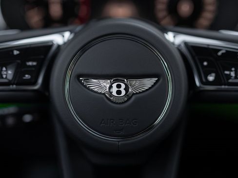 Used 2025 Bentley Bentayga S Black Edition image 52