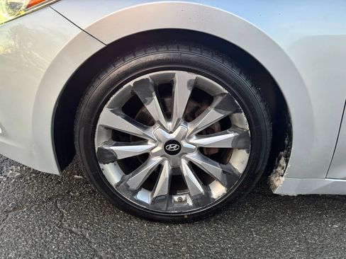 Used 2013 Hyundai Azera w/ Technology Pkg image 28