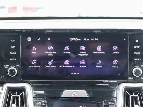 Certified 2023 Kia Sorento S w/ Panoramic Sunroof Package FWD image 16