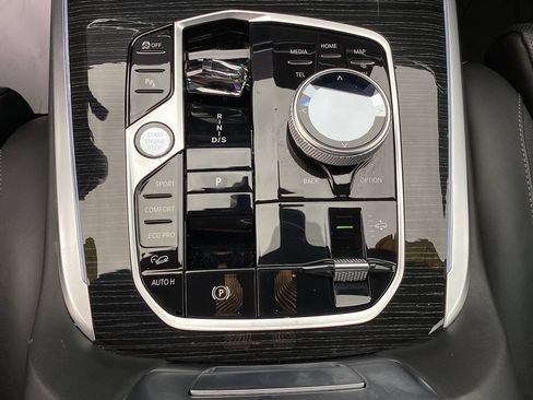 Used 2025 BMW X7 xDrive40i w/ Executive Package AWD/4WD image 36