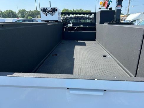 New 2024 Ford F550 4x4 Regular Cab Super Duty image 15