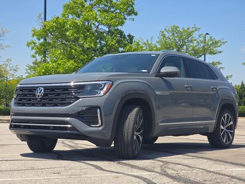 Used 2025 Volkswagen Atlas Cross Sport SEL Premium R-Line AWD/4WD image 14