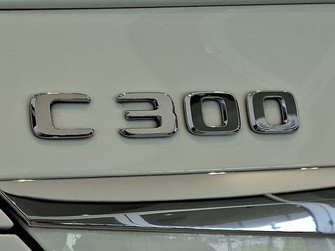 Used 2018 Mercedes-Benz C 300 4MATIC Sedan image 35