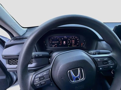 Used 2023 Honda Accord LX image 9