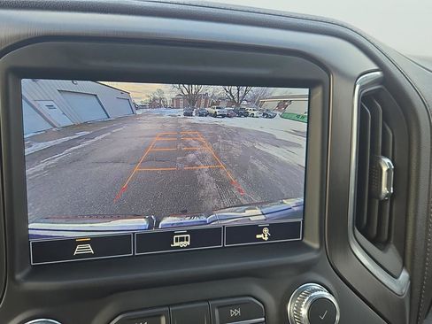 Used 2021 GMC Sierra 1500 AT4 w/ Driver Alert Package I image 33