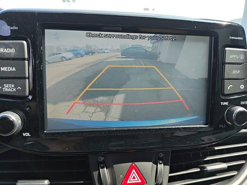 Used 2018 Hyundai Elantra GT image 20