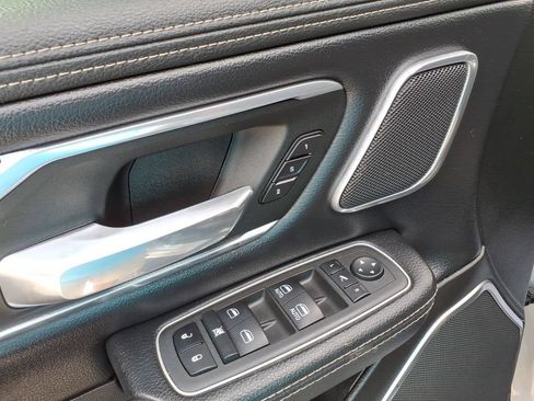 Used 2022 RAM 1500 Laramie AWD/4WD image 32