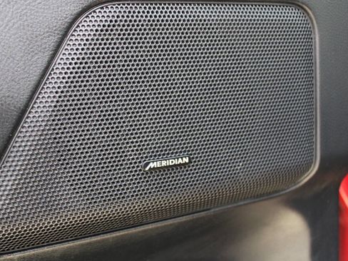 Used 2014 Land Rover LR2 HSE image 33