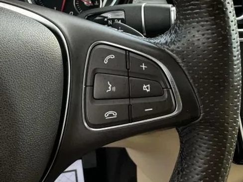 Used 2018 Mercedes-Benz GLE 350 w/ Premium 2 Package image 31
