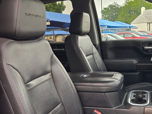 Used 2019 GMC Sierra 1500 Denali w/ Denali Carbonpro Edition AWD/4WD image 30