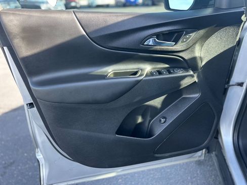 Used 2021 Chevrolet Equinox LT FWD image 8