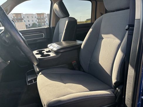 Used 2019 RAM 2500 Big Horn image 13