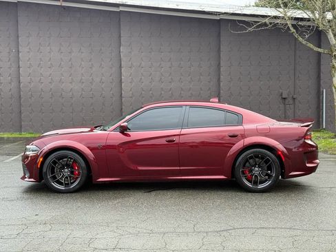 Used 2022 Dodge Charger SRT Hellcat w/ Harman/Kardon Audio Group image 4