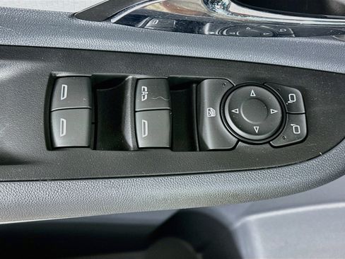 Used 2020 Chevrolet Bolt LT FWD image 15