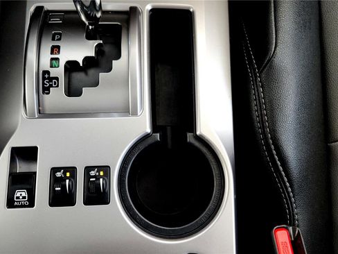 Used 2023 Toyota 4Runner SR5 Premium w/ Moonroof Package AWD/4WD image 34