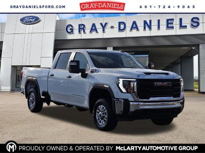 Used 2026 GMC Sierra 2500 Pro w/ 1SA Pro Safety Plus Package