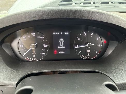 Used 2025 RAM ProMaster 2500 w/ Convenience Group image 25