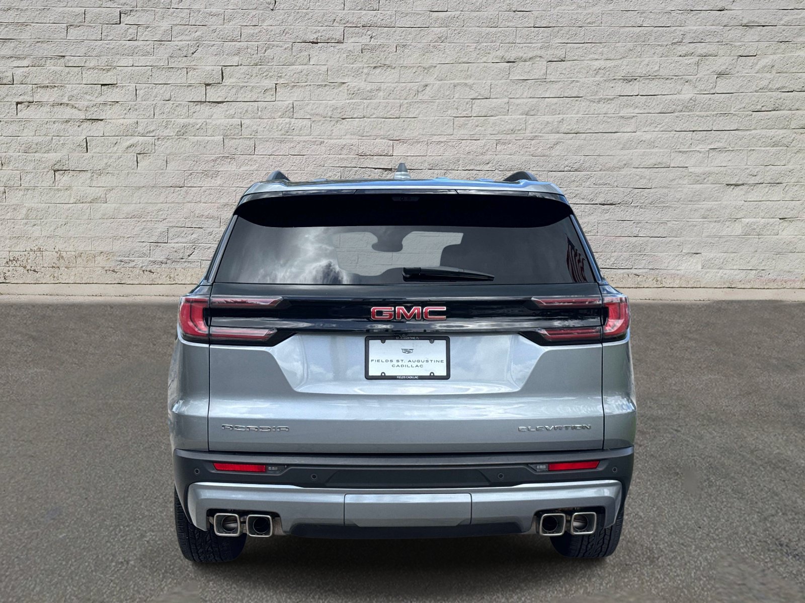 Used 2026 GMC Acadia Elevation w/ Elevation Premium Package FWD image 4