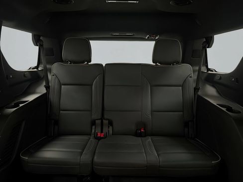 Used 2024 GMC Yukon SLT AWD/4WD image 16