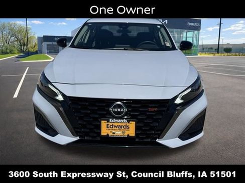 Used 2023 Nissan Altima 2.5 SR FWD image 5
