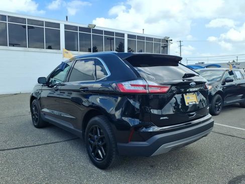 Certified 2024 Ford Edge SEL w/ Convenience Package AWD/4WD image 8