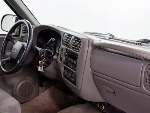 Used 2002 Chevrolet S10 Pickup LS w/ LS Preferred Equipment Group AWD/4WD image 17