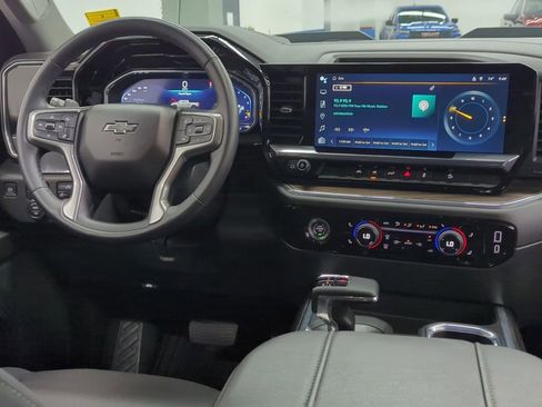 Used 2023 Chevrolet Silverado 1500 LT Trail Boss AWD/4WD image 28