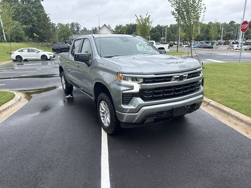 Used 2023 Chevrolet Silverado 1500 RST w/ Protection Package AWD/4WD image 2