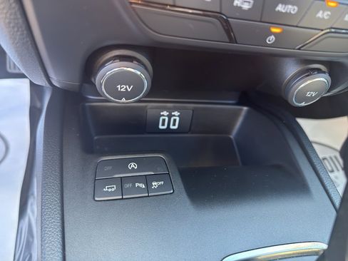 Used 2019 Ford Ranger XLT w/ Equipment Group 301A Mid image 18