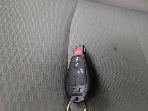 Used 2019 RAM 1500 Classic SLT RWD image 32