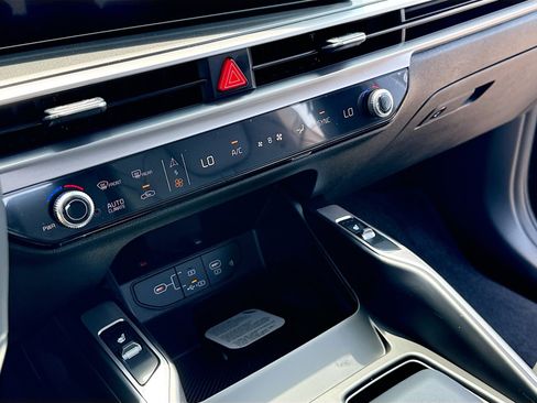 New 2026 Kia Sorento S FWD image 11