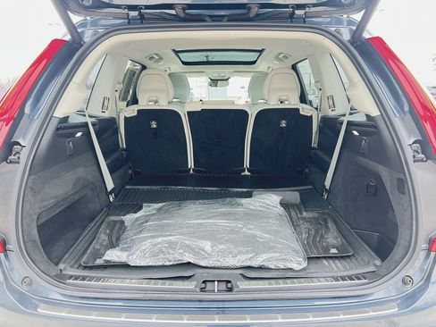 Used 2023 Volvo XC90 B5 Plus w/ Protection Package image 27