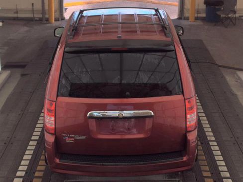 Used 2008 Chrysler Town & Country Touring w/ Entertainment Group #2 image 6