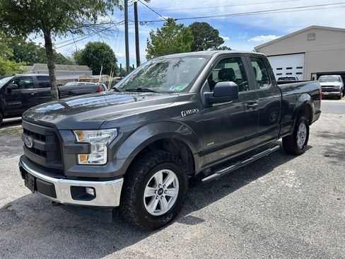 Used 2017 Ford F150 XL w/ Equipment Group 101A Mid AWD/4WD image 2