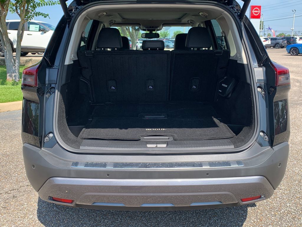 Used 2023 Nissan Rogue SL FWD image 7
