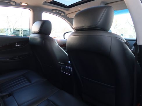 Used 2012 INFINITI EX35 Journey w/ Premium Pkg image 30