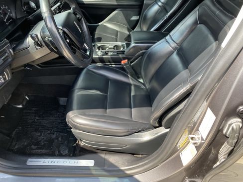 Used 2021 Lincoln Corsair FWD w/ Convenience Package image 3