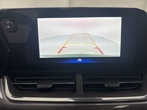 New 2026 Chevrolet Trax ACTIV w/ Sunroof Package image 16
