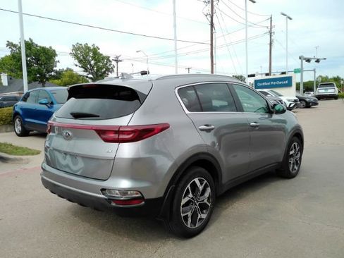 Used 2020 Kia Sportage EX image 6