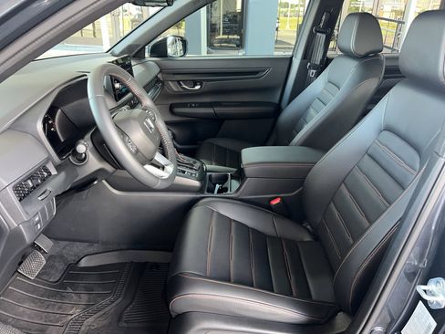 Used 2025 Honda CR-V Sport-L image 14