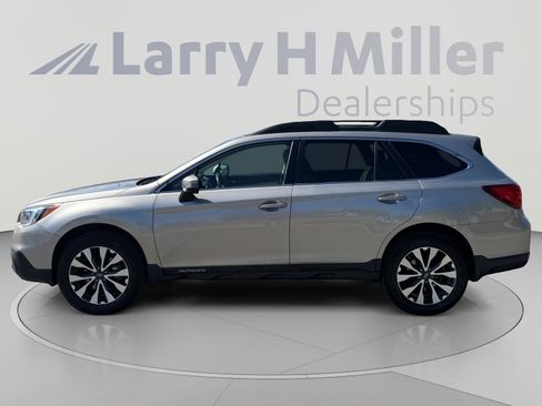 Used 2017 Subaru Outback 3.6R Limited AWD/4WD image 2