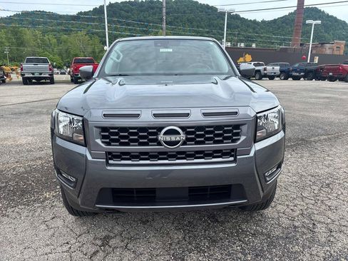 Used 2025 Nissan Frontier SV w/ SV Convenience Package AWD/4WD image 8
