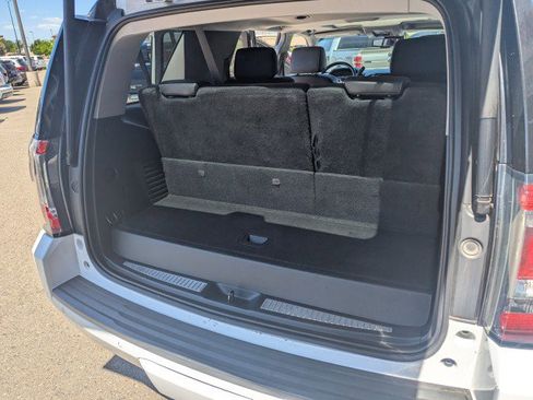 Used 2019 GMC Yukon SLT AWD/4WD image 30