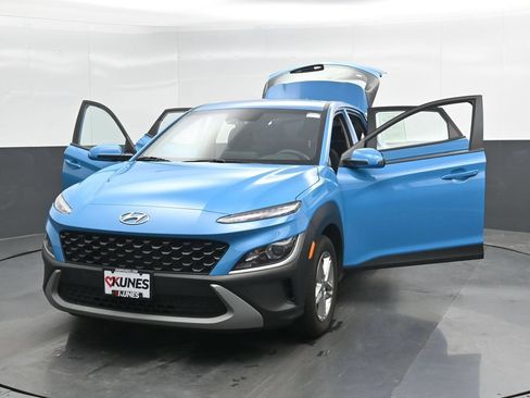 Used 2023 Hyundai Kona SE FWD image 47