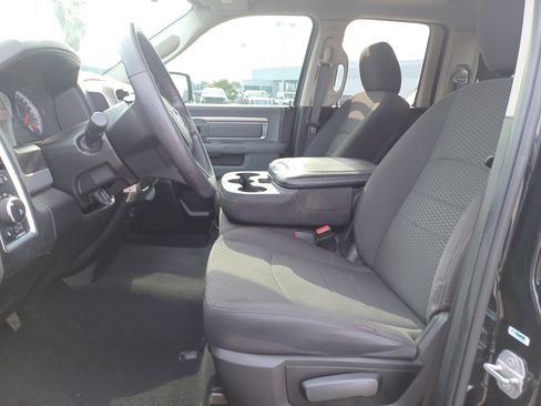 Used 2019 RAM 1500 Classic Warlock image 6