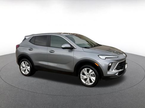 Used 2025 Buick Encore GX Preferred image 2