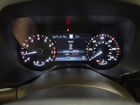 Used 2024 Nissan Titan PRO-4X w/ Pro-4x Convenience Package AWD/4WD image 20