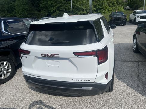 Used 2025 GMC Terrain Elevation AWD/4WD image 4