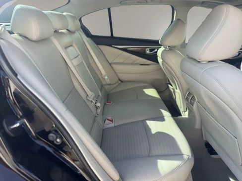 Used 2015 INFINITI Q50 Sport w/ Technology Package image 10
