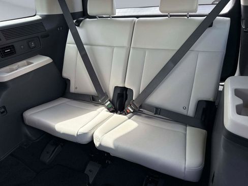Used 2024 Hyundai Santa Fe Calligraphy FWD image 15